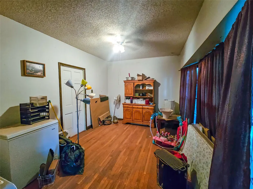 1200 E Twelfth Street Sweetwater, TX 79556