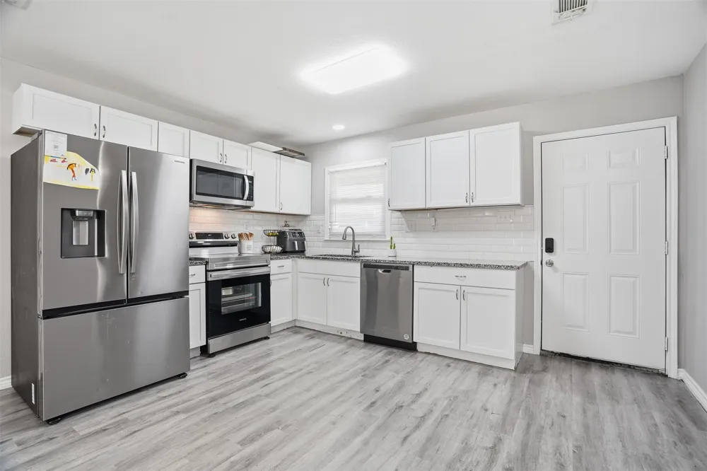 1540 Roma Lane Fort Worth, TX 76134