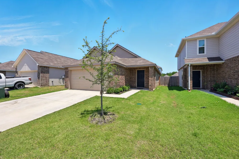 105 Musgrove Road Everman, TX 76140