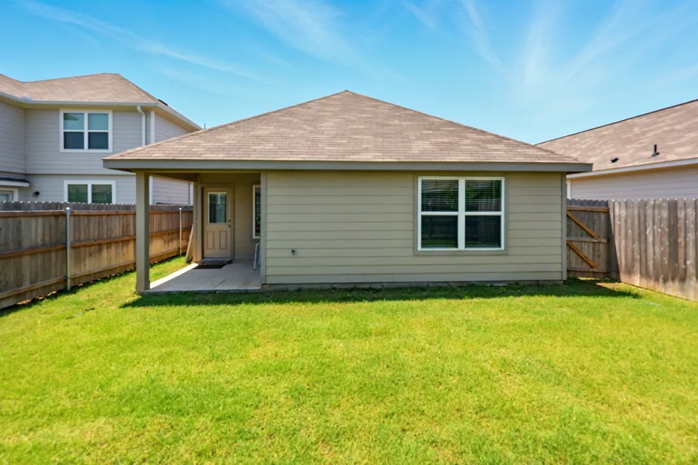 105 Musgrove Road Everman, TX 76140