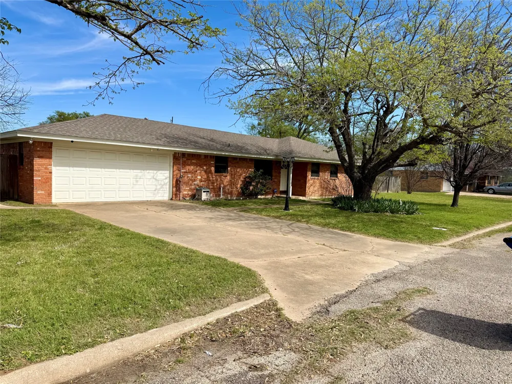 505 S San Jacinto Street Whitney, TX 76692