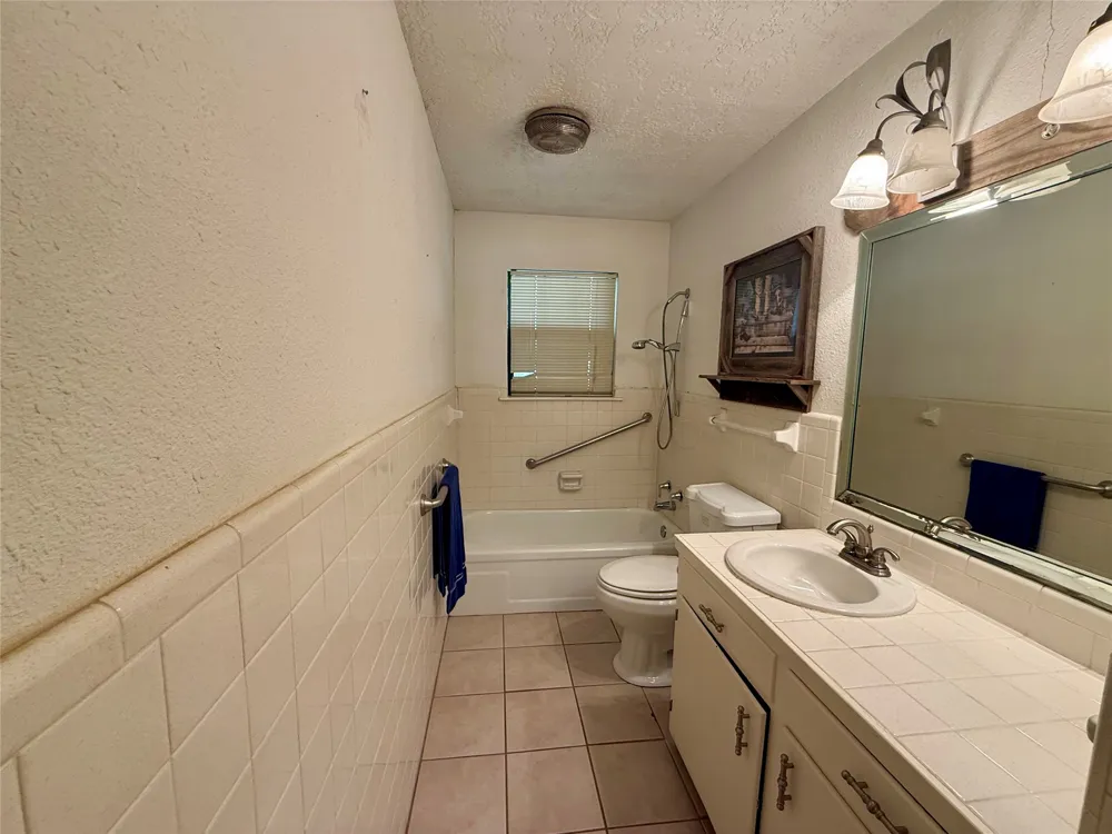 505 S San Jacinto Street Whitney, TX 76692