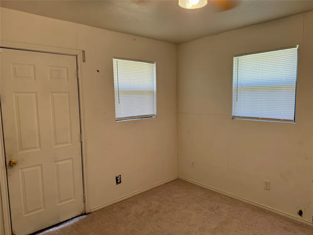 505 S San Jacinto Street Whitney, TX 76692