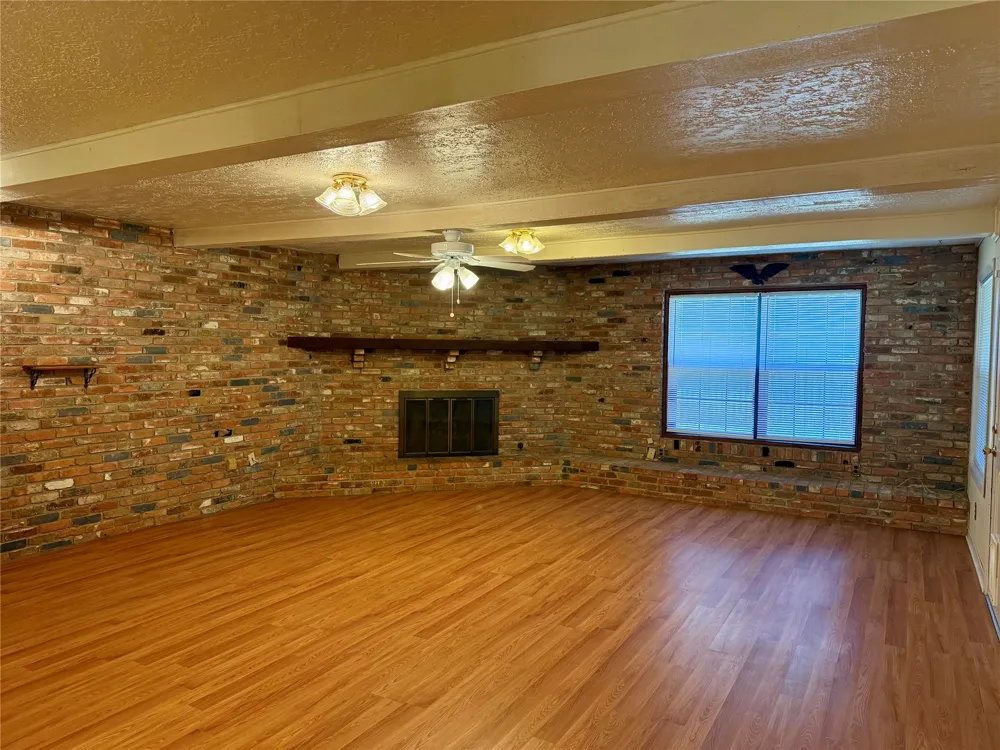 505 S San Jacinto Street Whitney, TX 76692