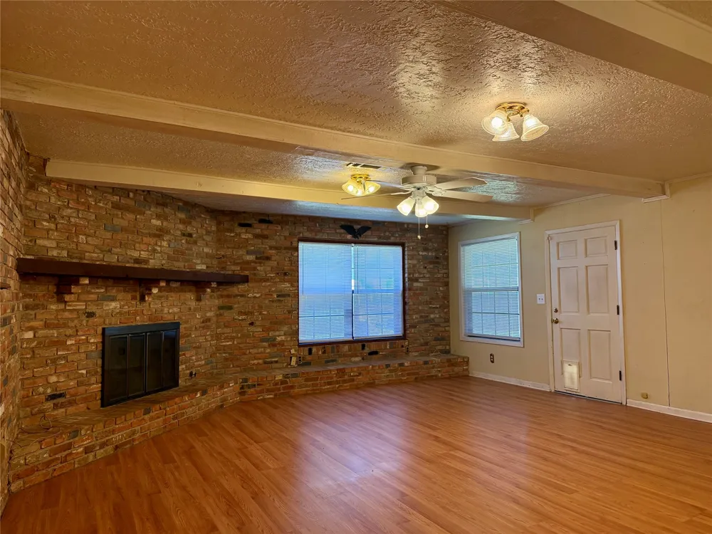 505 S San Jacinto Street Whitney, TX 76692