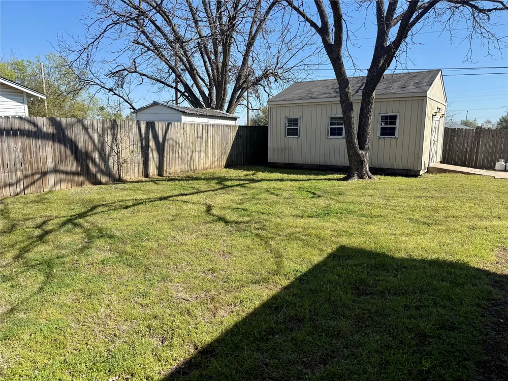 505 S San Jacinto Street Whitney, TX 76692