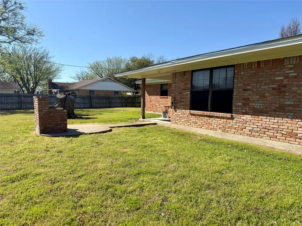 505 S San Jacinto Street Whitney, TX 76692
