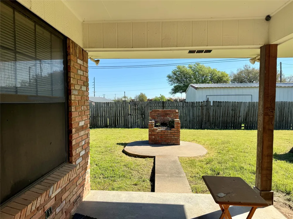 505 S San Jacinto Street Whitney, TX 76692