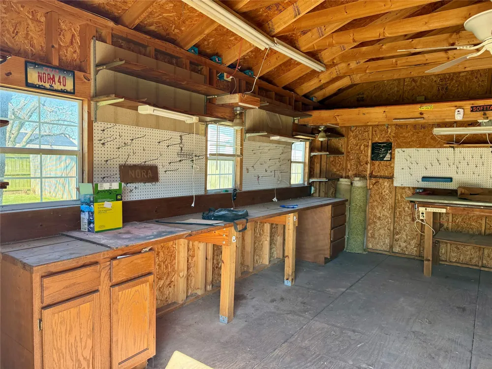 505 S San Jacinto Street Whitney, TX 76692