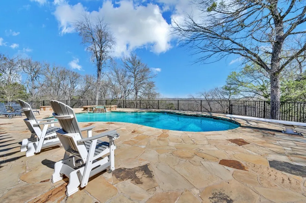 675 Cedar Canyon Road Crawford, TX 76638