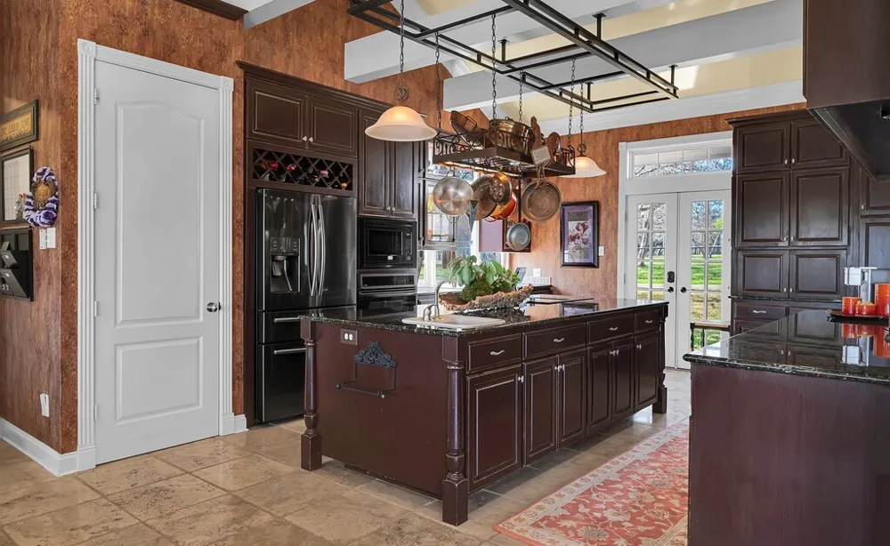 675 Cedar Canyon Road Crawford, TX 76638