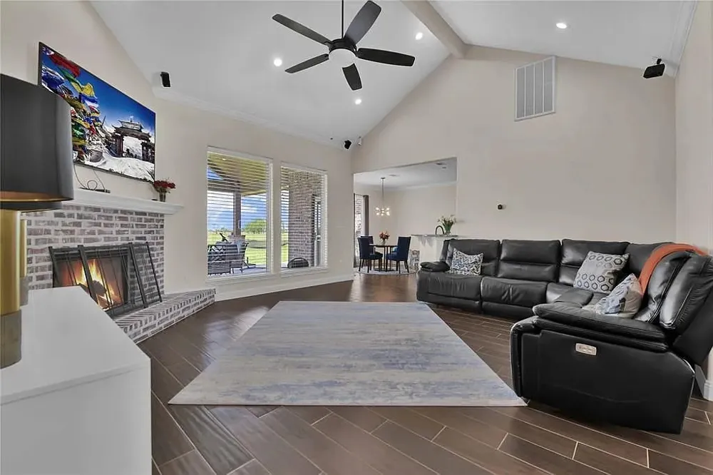 10960 Sheila Court Beaumont, TX 77705