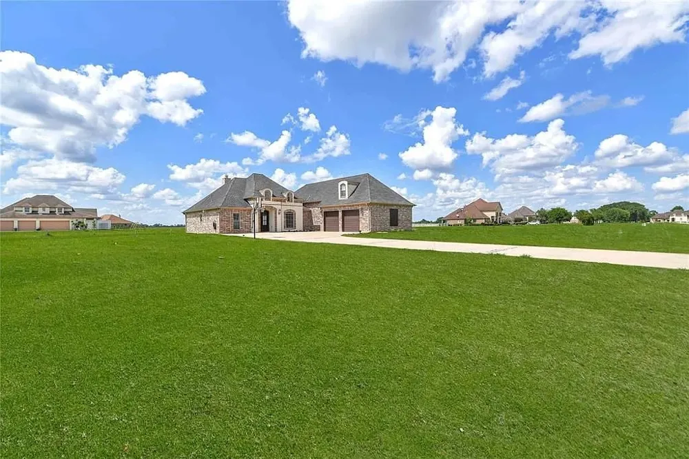 10960 Sheila Court Beaumont, TX 77705