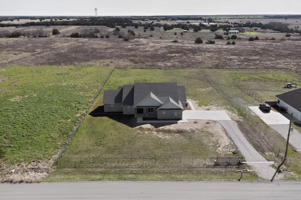 6721 County Road 1140 Leonard, TX 75452