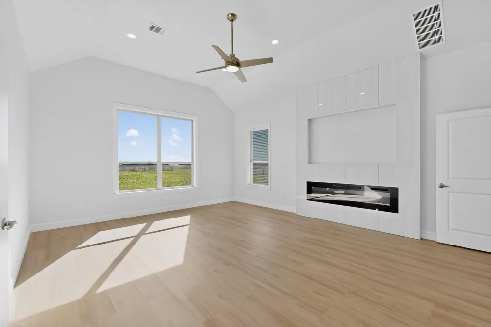 6721 County Road 1140 Leonard, TX 75452