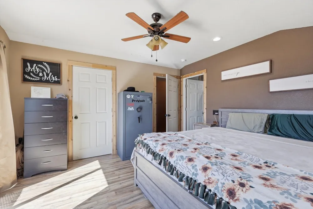 2119 County Road 2585 Alvord, TX 76225