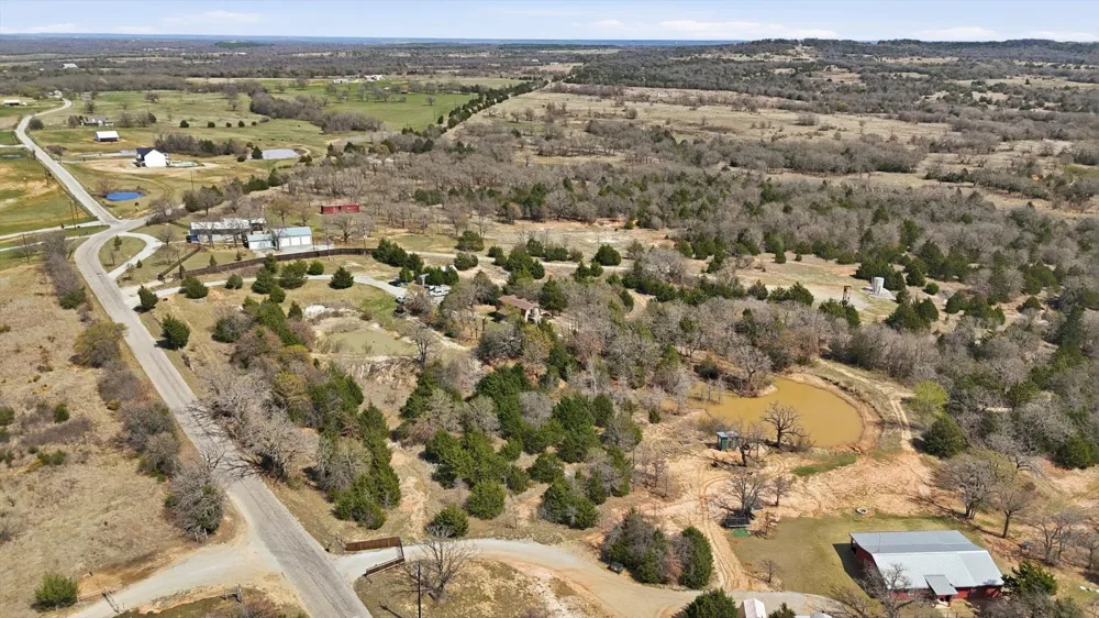 2119 County Road 2585 Alvord, TX 76225