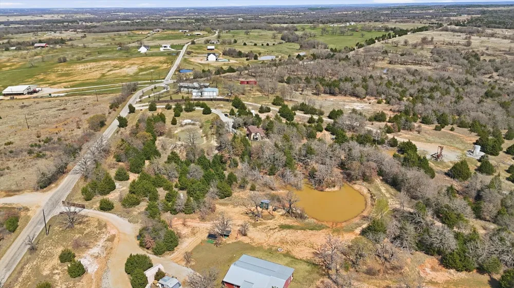 2119 County Road 2585 Alvord, TX 76225