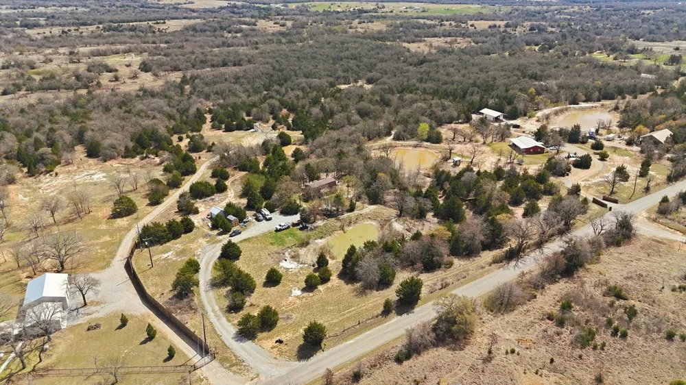 2119 County Road 2585 Alvord, TX 76225