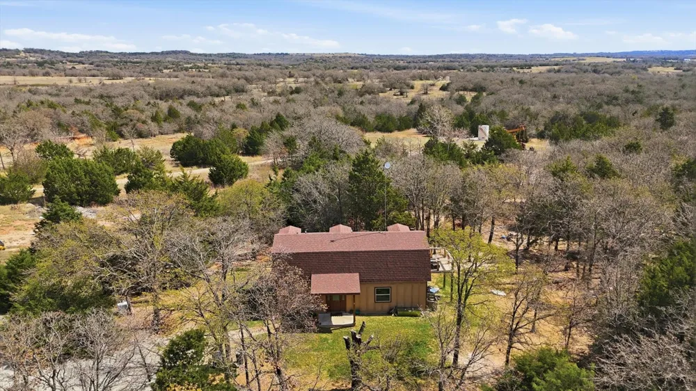 2119 County Road 2585 Alvord, TX 76225