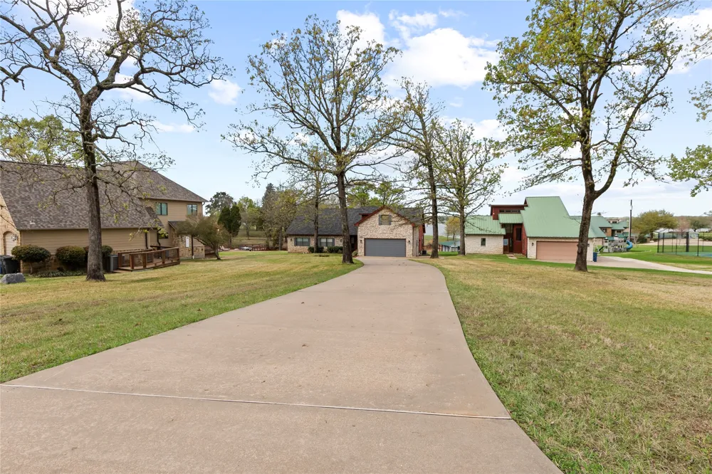 5459 Woodland Shores Drive Log Cabin, TX 75148