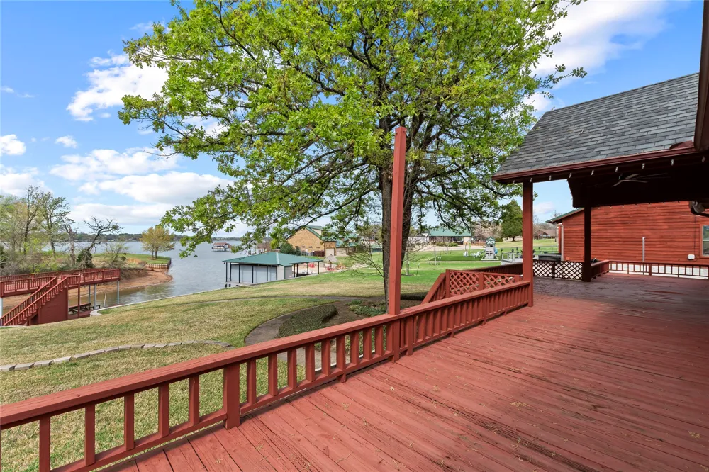 5459 Woodland Shores Drive Log Cabin, TX 75148