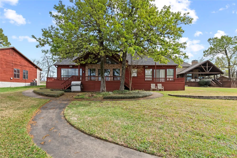 5459 Woodland Shores Drive Log Cabin, TX 75148