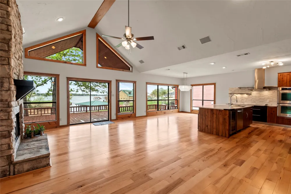5459 Woodland Shores Drive Log Cabin, TX 75148
