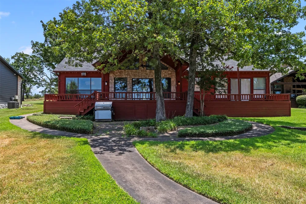 5459 Woodland Shores Drive Log Cabin, TX 75148