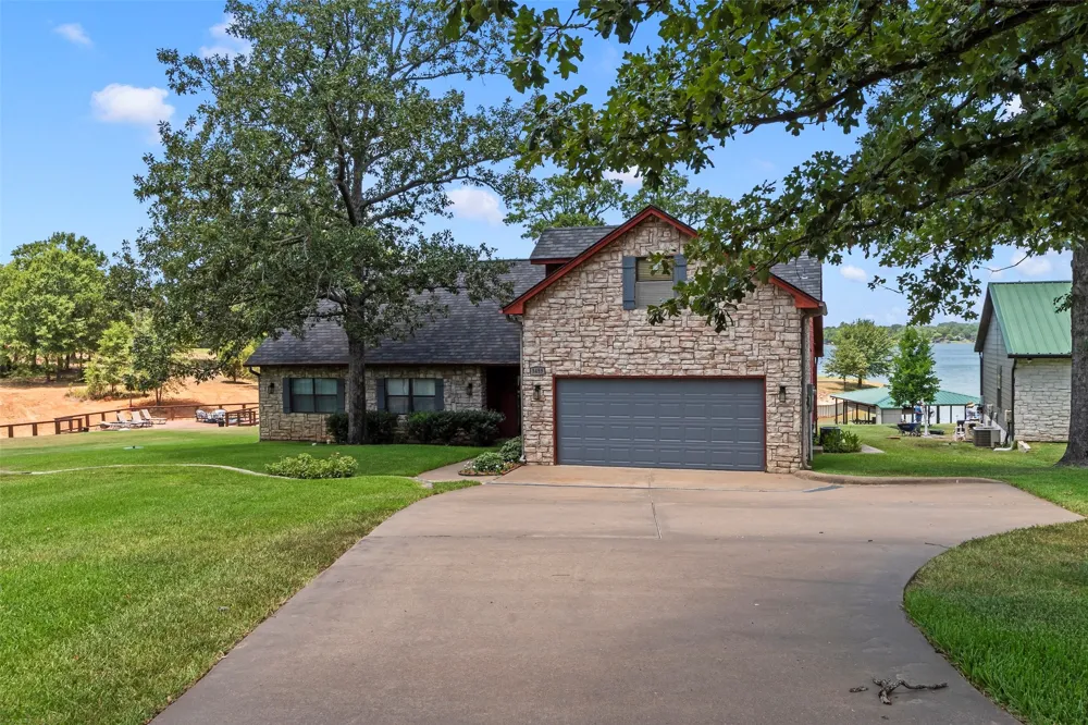 5459 Woodland Shores Drive Log Cabin, TX 75148