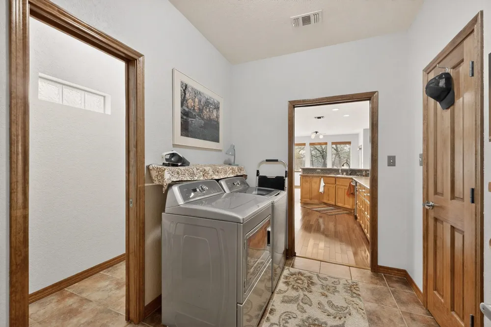 185 Silver Lakes Drive Sunset, TX 76270