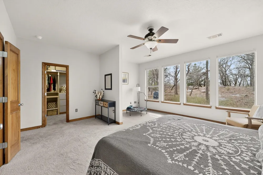 185 Silver Lakes Drive Sunset, TX 76270