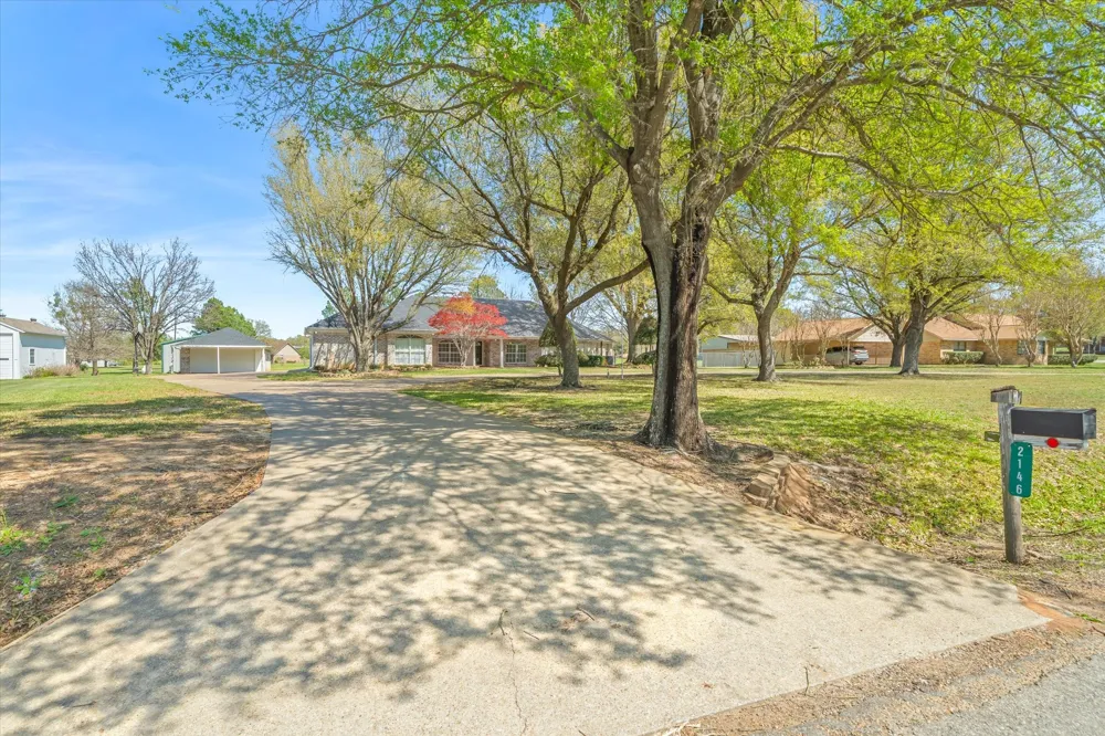 2146 VZ County Road 2205 Canton, TX 75103