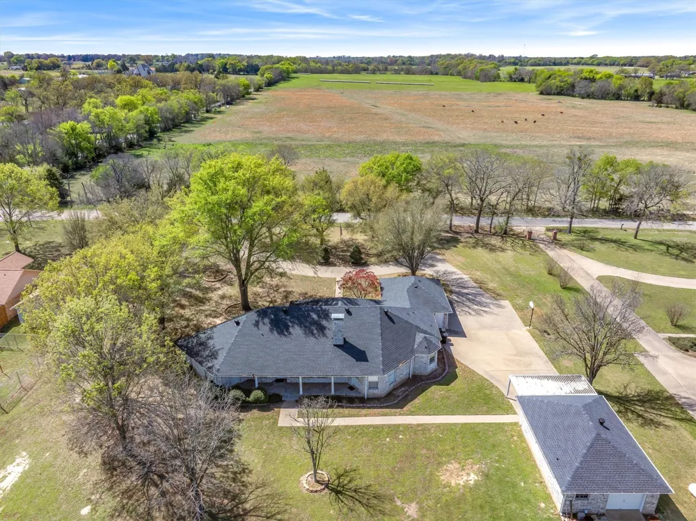 2146 VZ County Road 2205 Canton, TX 75103
