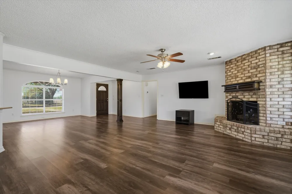 2146 VZ County Road 2205 Canton, TX 75103