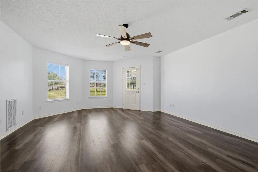2146 VZ County Road 2205 Canton, TX 75103