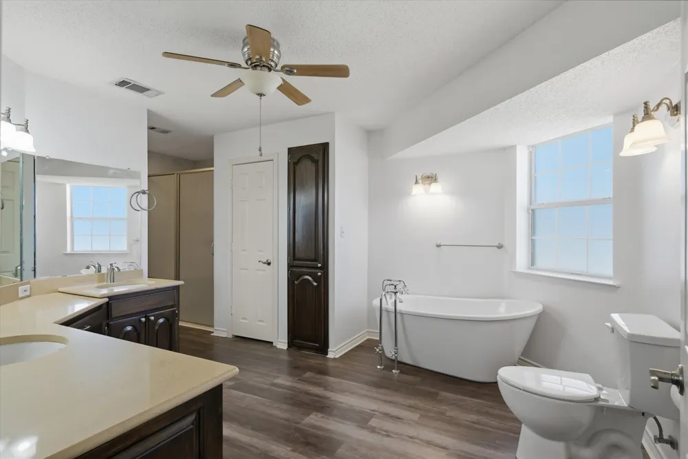 2146 VZ County Road 2205 Canton, TX 75103