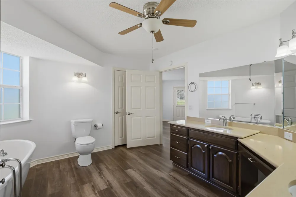 2146 VZ County Road 2205 Canton, TX 75103