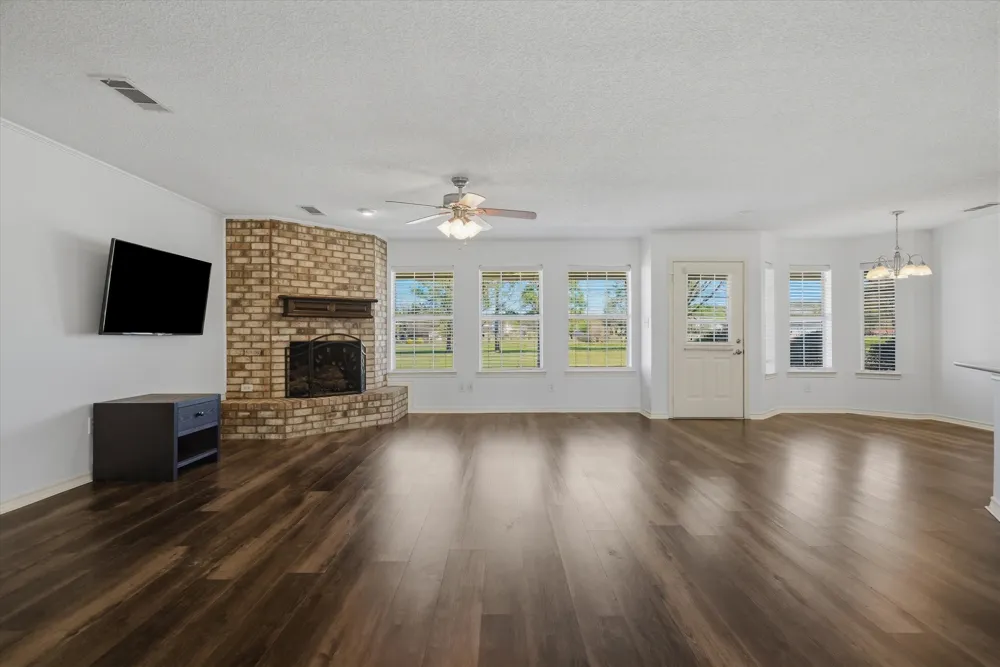 2146 VZ County Road 2205 Canton, TX 75103