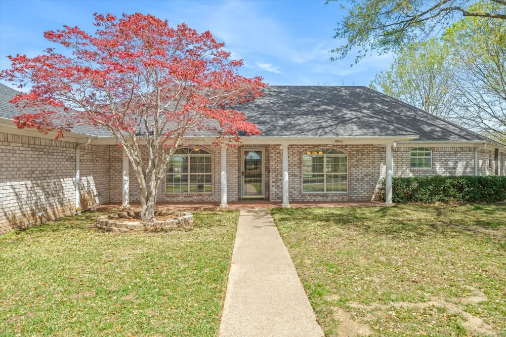 2146 VZ County Road 2205 Canton, TX 75103