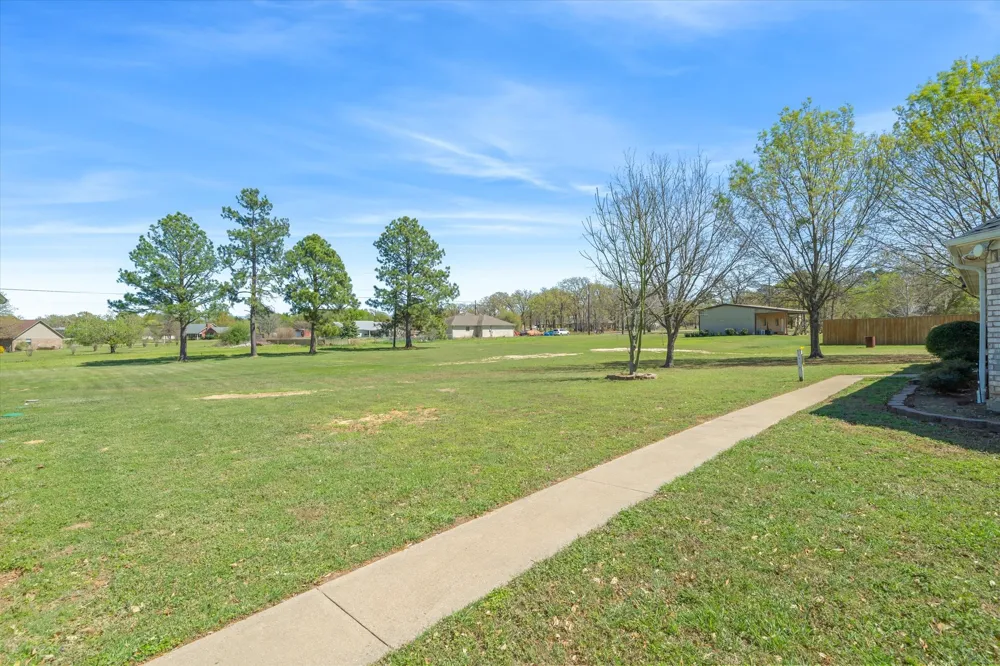 2146 VZ County Road 2205 Canton, TX 75103