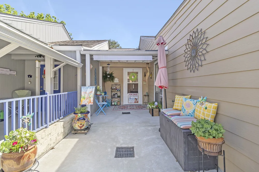 17 Townhouse Lane Trinity, TX 75862