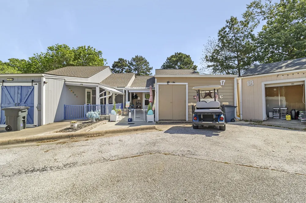 17 Townhouse Lane Trinity, TX 75862