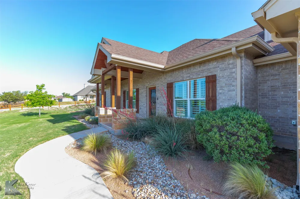 112 Thomas Court Tuscola, TX 79562