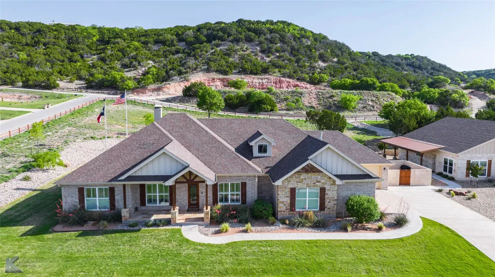 112 Thomas Court Tuscola, TX 79562