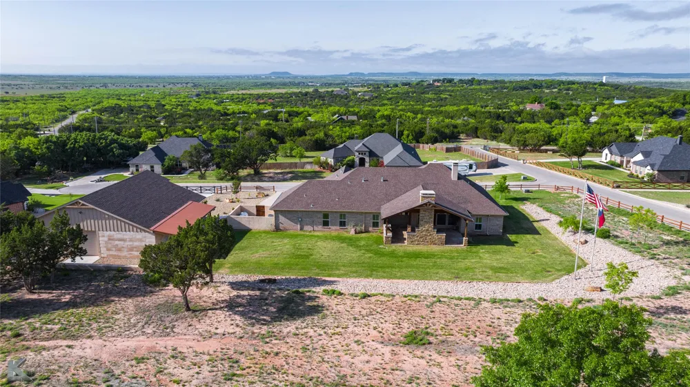 112 Thomas Court Tuscola, TX 79562