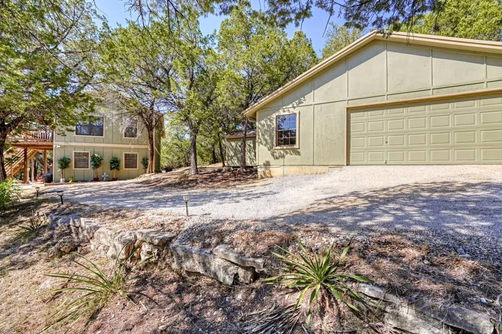 19818 Colina Drive Lago Vista, TX 78645