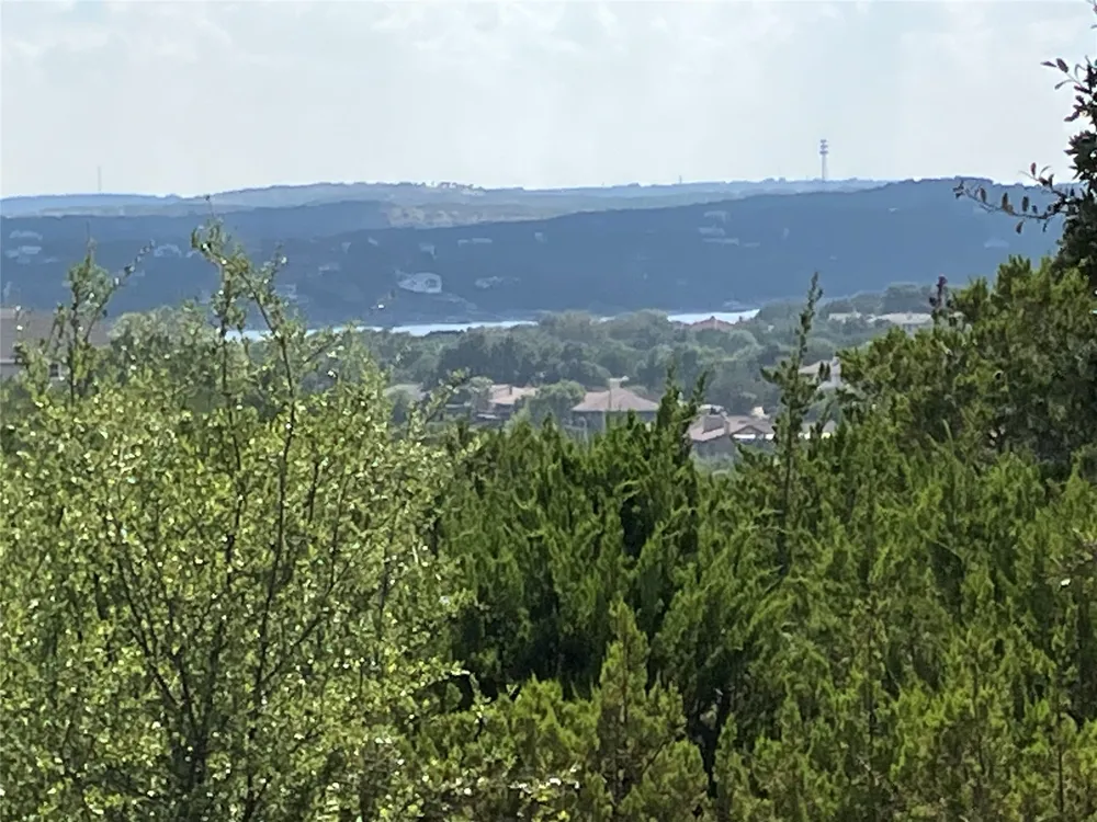 19818 Colina Drive Lago Vista, TX 78645