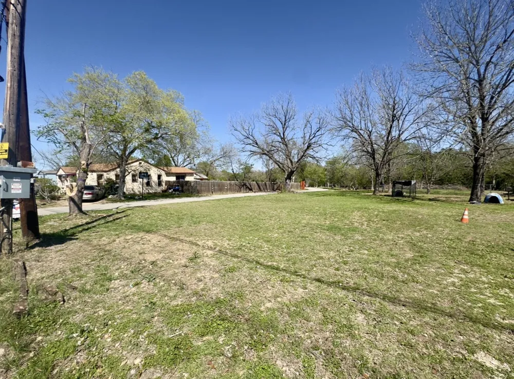 600 Sabine Street Lockhart, TX 78644