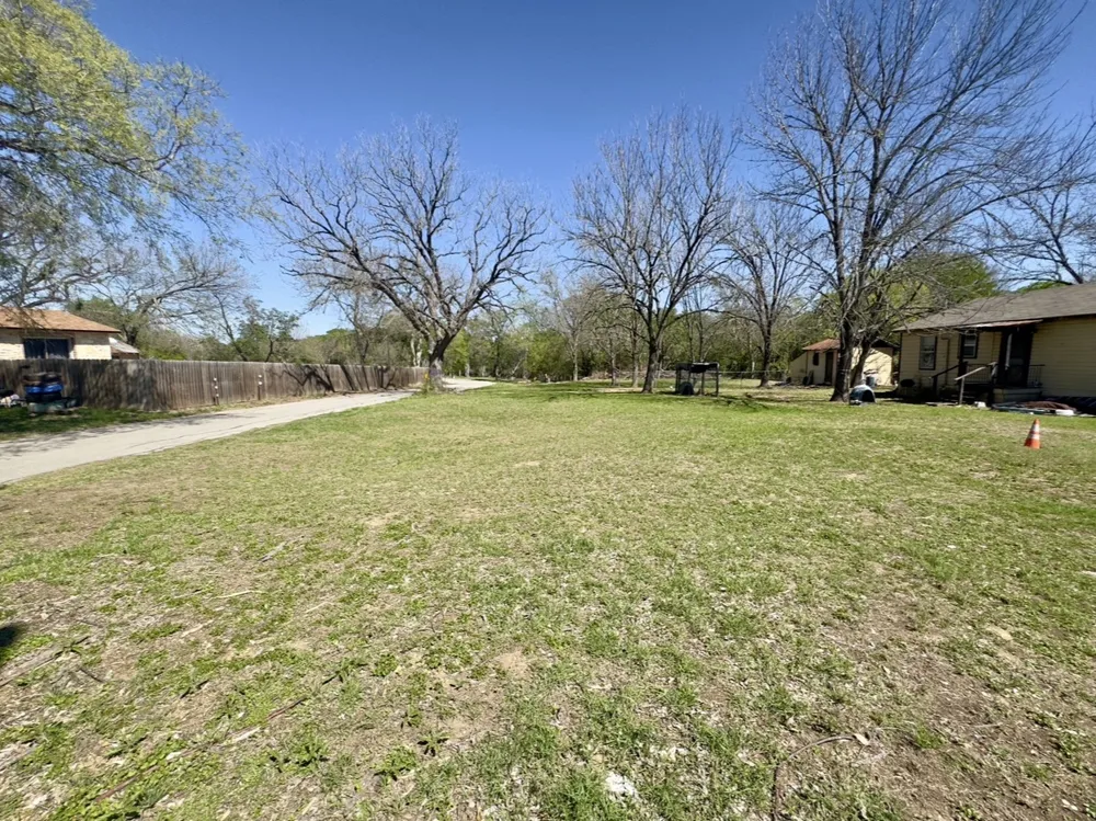600 Sabine Street Lockhart, TX 78644